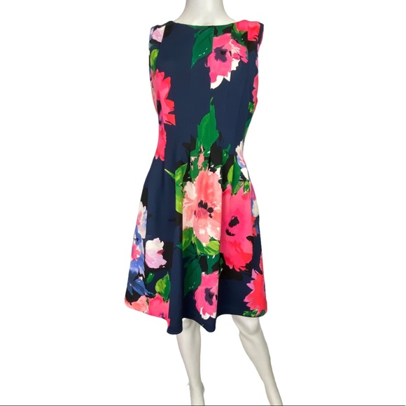 Vince Camuto Dresses & Skirts - VINCE CAMUTO Navy Floral Sleeveless Women's Fit and Flare Midi Dress size 8